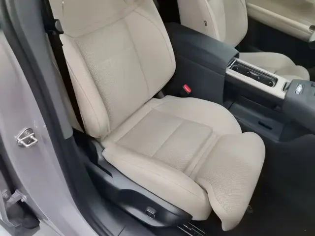 Volvo XC70 Plug-in Hybrid — Фото автомобиля 24