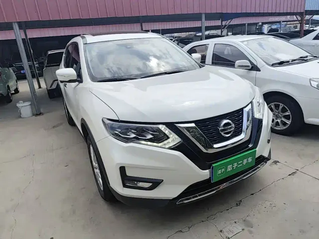 Nissan X-Trail — Фото автомобиля 3