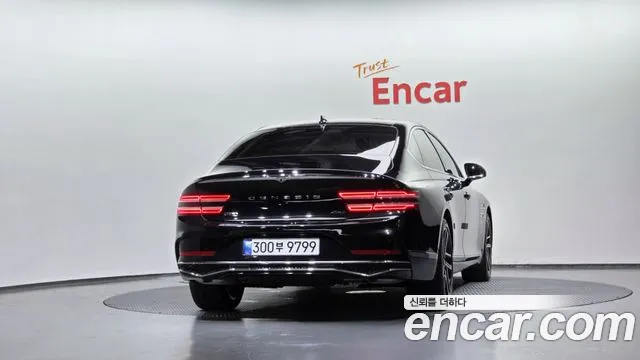 Genesis G80 Бензин 2.5 турбо AWD — Фото автомобиля 4