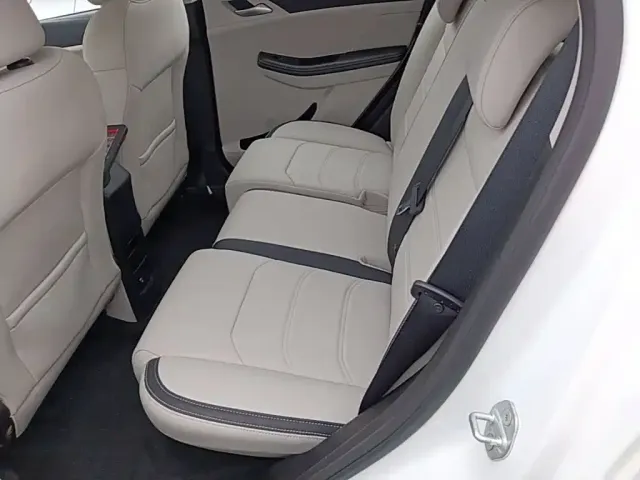 BYD Yuan Pro — Фото автомобиля 16