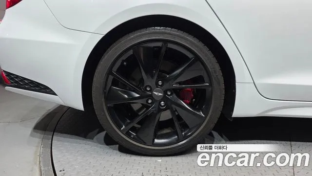 Genesis G70 New — Фото автомобиля 5