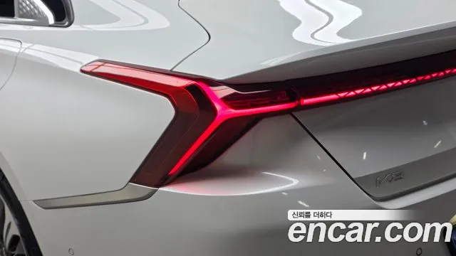 Kia K8 Hybrid — Фото автомобиля 8