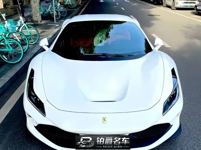 Ferrari F8 — Фото автомобиля 2