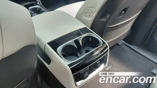 Kia Canival Carnival 4 поколение Бензин 9 мест Signature — Фото автомобиля 16