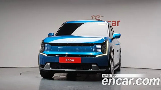 Kia EV9 — Фото автомобиля 3
