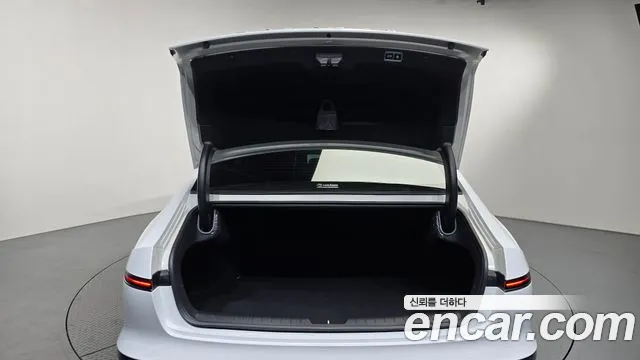 Hyundai Grandeur GN7 — Фото автомобиля 25