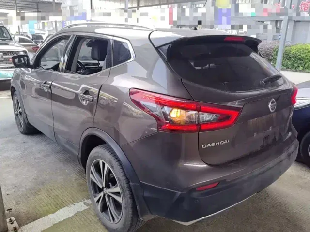 Nissan Qashqai — Фото автомобиля 4