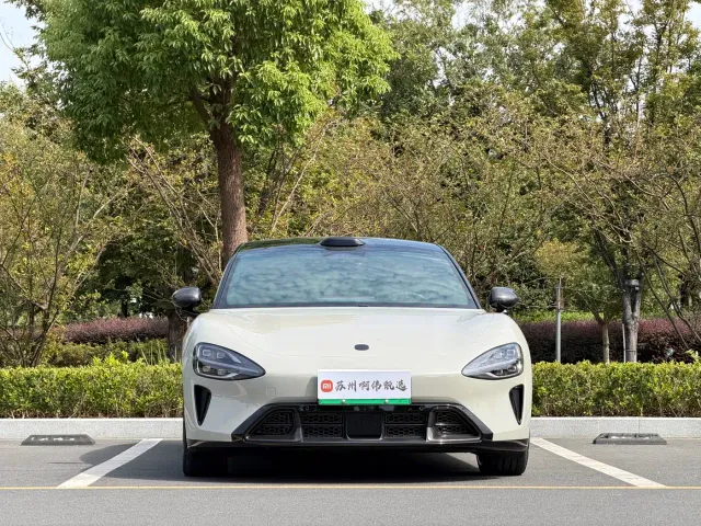 Xiaomi SU7 — Фото автомобиля 2