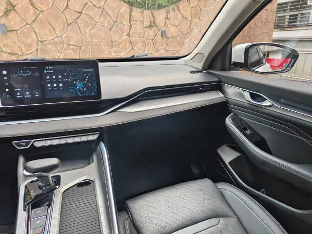 Geely Xingrui — Фото автомобиля 15