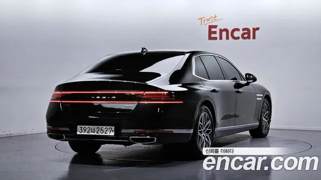 Genesis G90 Бензин 3.5 турбо AWD — Фото автомобиля 2