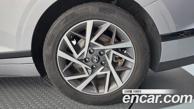 Hyundai Grandeur GN7 — Фото автомобиля 5