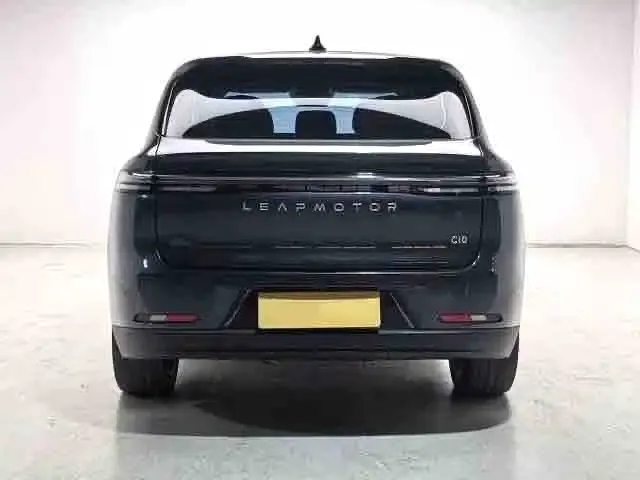 Leapmotor C10 — Фото автомобиля 8