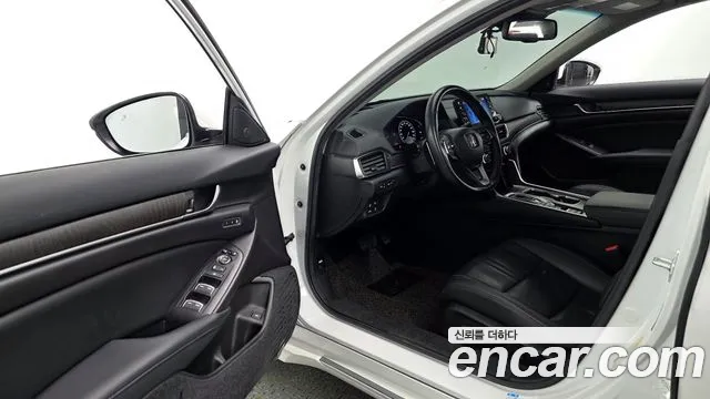 Honda Accord — Фото автомобиля 15
