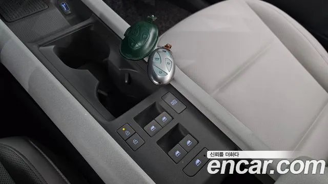 Hyundai Ioniq 6 — Фото автомобиля 28
