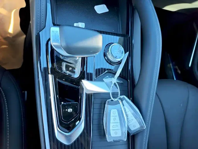 Geely Xingyue L — Фото автомобиля 13