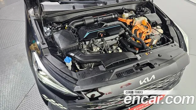 Kia K8 Hybrid — Фото автомобиля 9