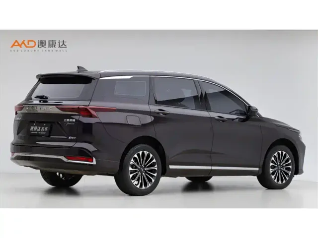 Wuling Victory — Фото автомобиля 3