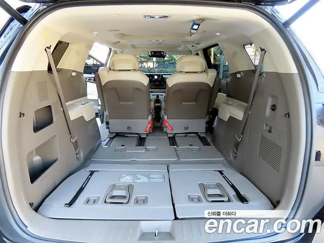 Kia Carnival 4th Gen — Фото автомобиля 20