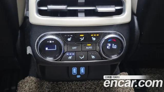 Genesis GV70 2.5T Бензин AWD — Фото автомобиля 8