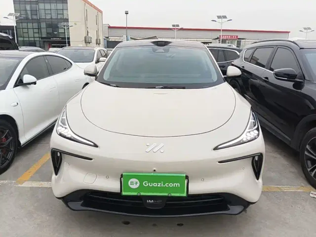 IM Motors LS6 — Фото автомобиля 2