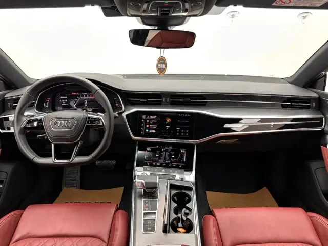 Audi A7L — Фото автомобиля 10