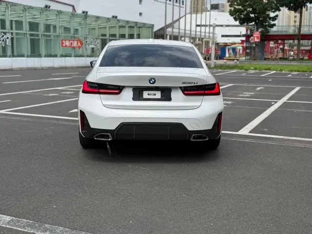 BMW 3 Series — Фото автомобиля 5