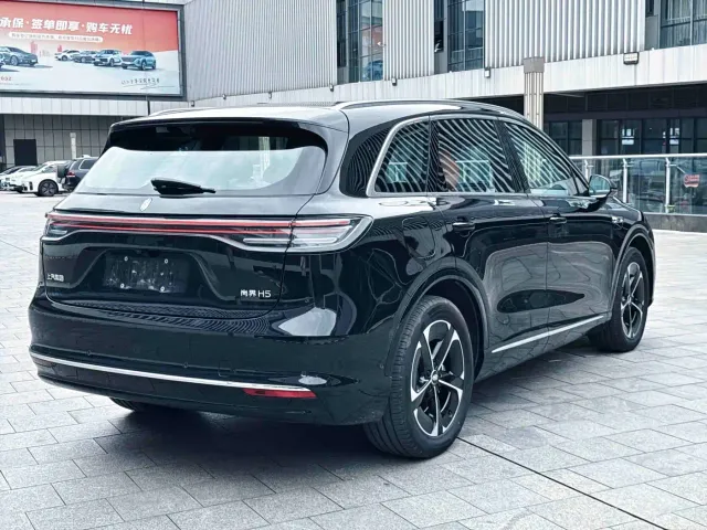 Shangjie SUV — Фото автомобиля 21