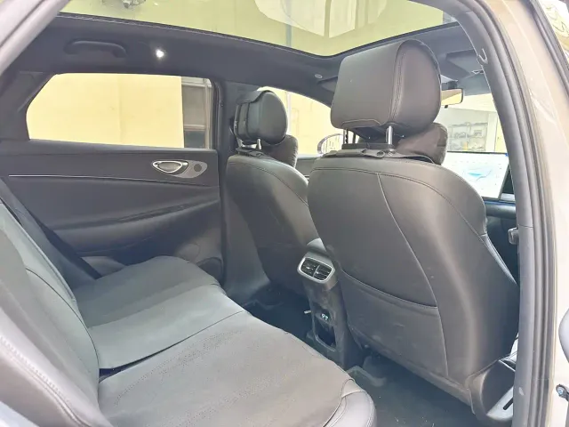 BYD Sealion 06 — Фото автомобиля 15