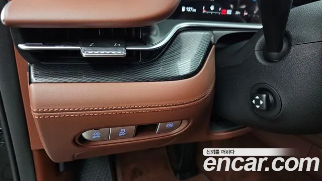 Genesis G90 — Фото автомобиля 29