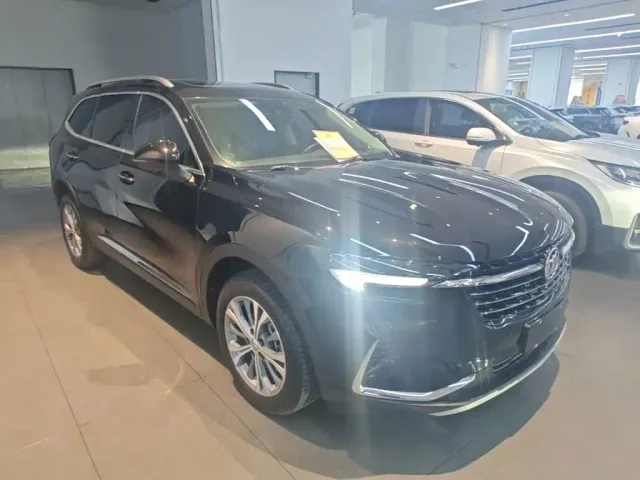 Buick Envision Plus — Фото автомобиля 3