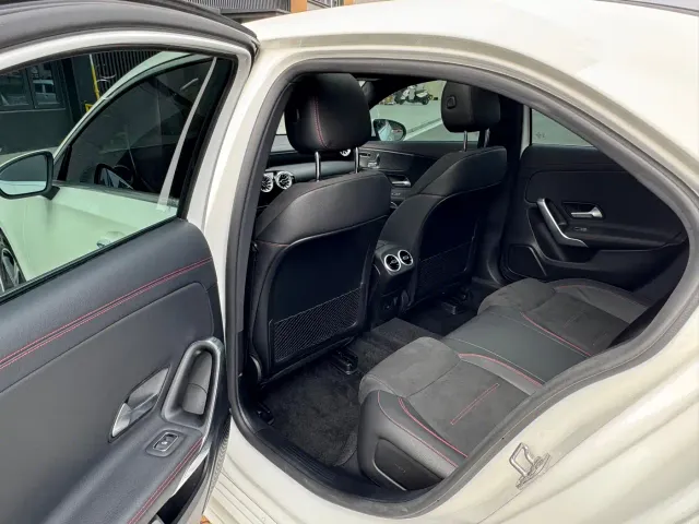 Mercedes-Benz A-Class — Фото автомобиля 10