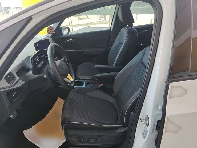 Volkswagen ID.3 — Фото автомобиля 14