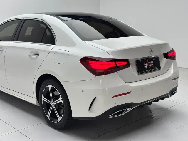 Mercedes-Benz A-Class — Фото автомобиля 24