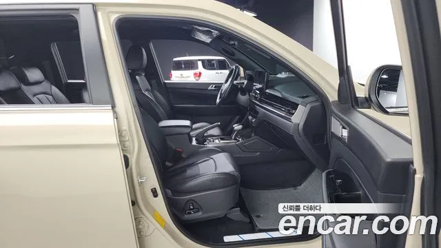 KG_Mobility_Ssangyong Rexton Новый Rexton Sport Khan Дизель 2.2 4WD — Фото автомобиля 26