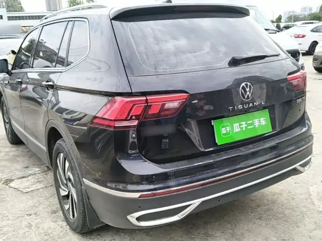 Volkswagen Tiguan L — Фото автомобиля 4