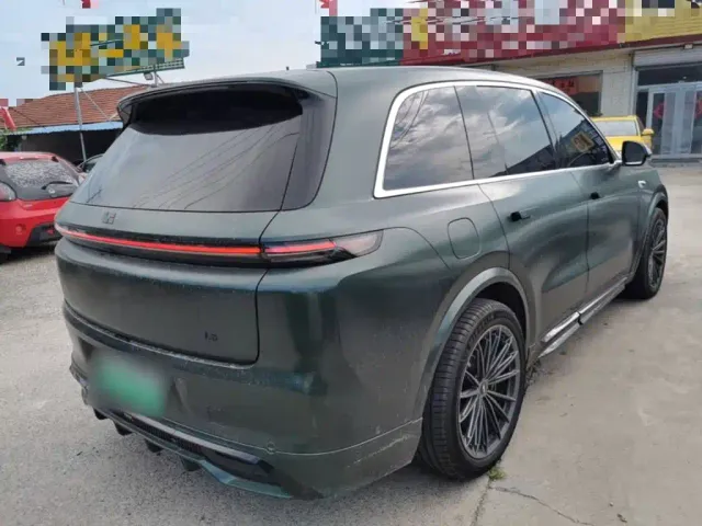 Li Auto L8 — Фото автомобиля 6
