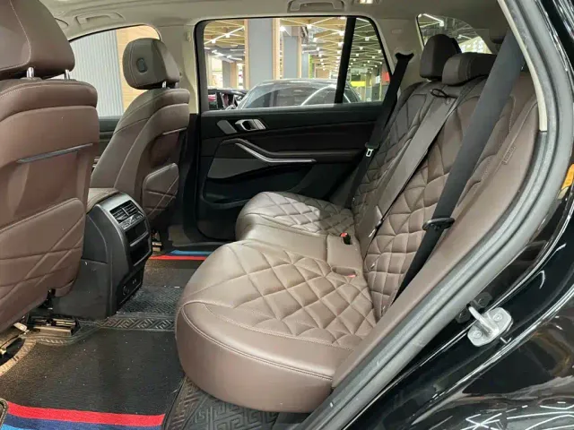 BMW X5 — Фото автомобиля 6