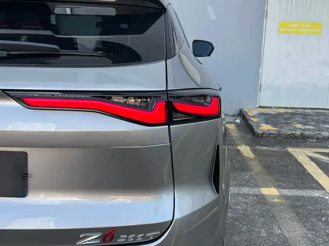 Changan Z6 — Фото автомобиля 10