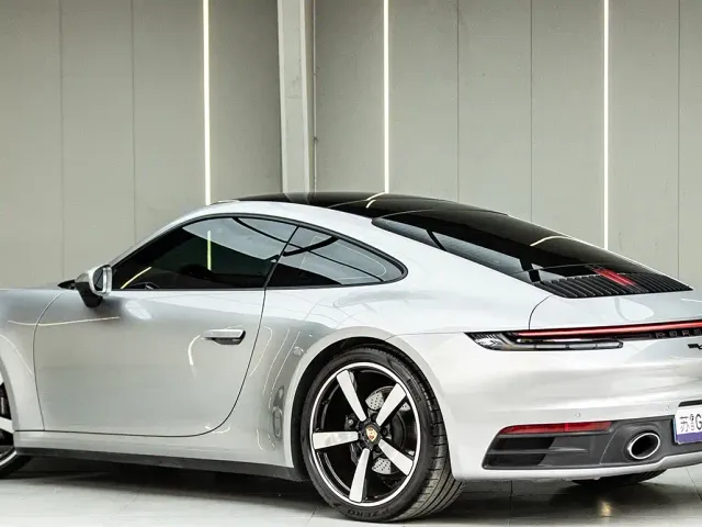 Porsche 911 — Фото автомобиля 5