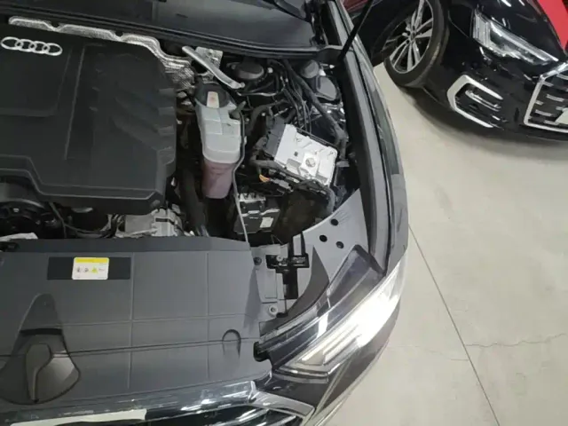 Audi A6L — Фото автомобиля 24