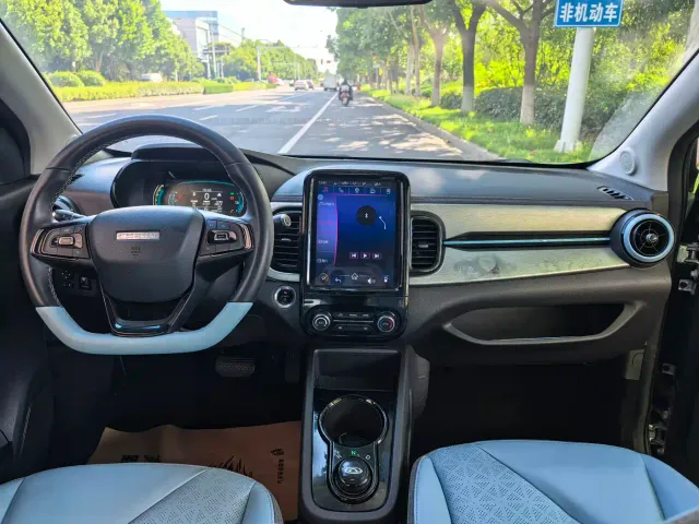 Chery eQ1 — Фото автомобиля 11