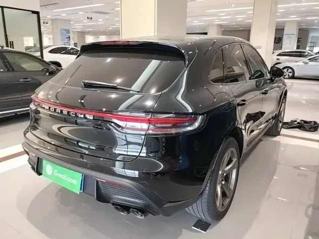 Porsche Macan — Фото автомобиля 6