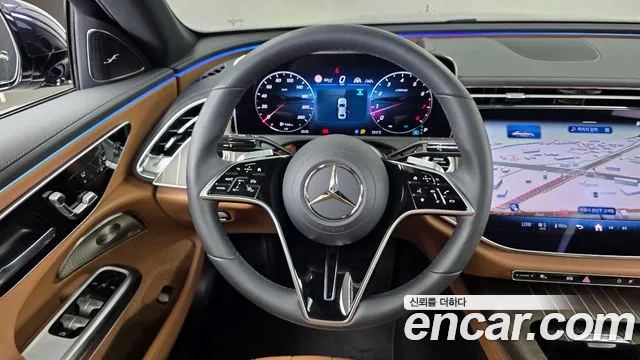 Mercedes-Benz E-Class — Фото автомобиля 11