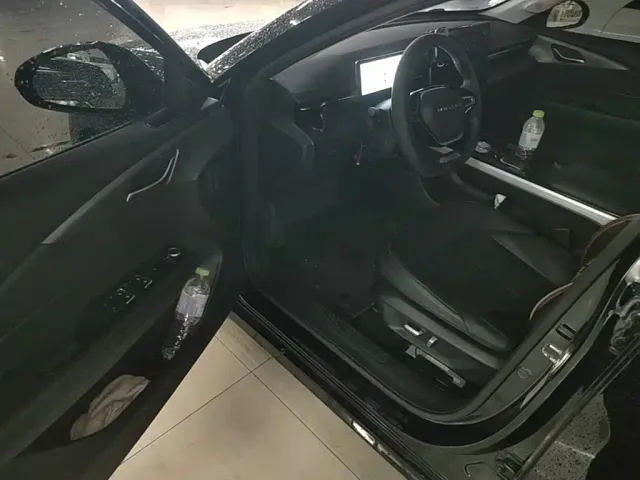 Wuling Starlight — Фото автомобиля 15