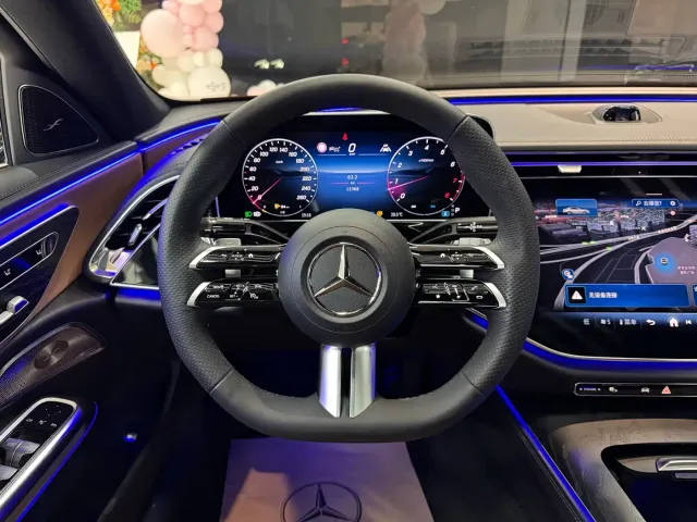 Mercedes-Benz E-Class — Фото автомобиля 9