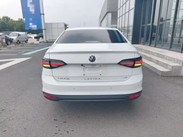 Volkswagen Lavida 2025 New Edge 1.5L Outstanding New Ease — Фото автомобиля 5