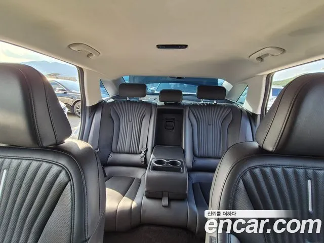 Hyundai Grandeur GN7 — Фото автомобиля 9