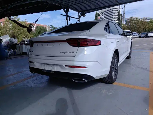 Geely Xingrui — Фото автомобиля 6