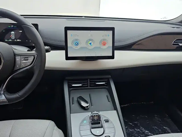 BYD Seal 06 — Фото автомобиля 13