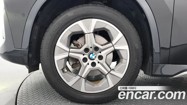 BMW X1 U11 — Фото автомобиля 5